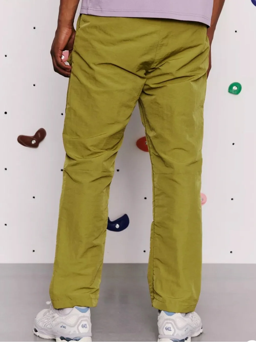 Without Walls Urban Outfitters Men’s Hike Cargo Pants in Green size M